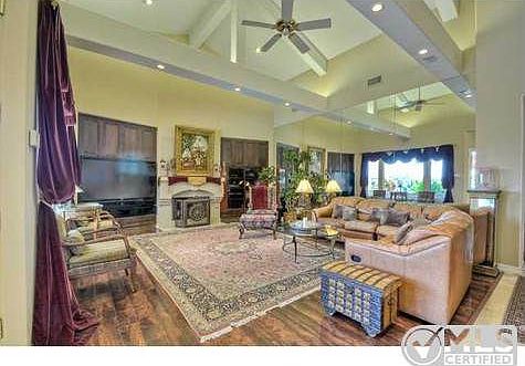 3rd image of 238 Royal Crest Ct