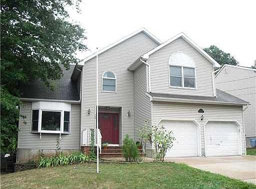 2nd image of 32 Grissom Pl