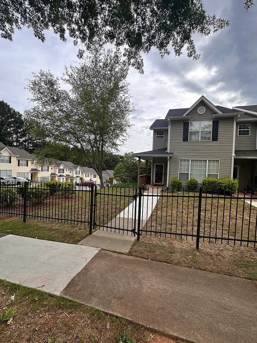 Building Photo - 253 Smokewood Way