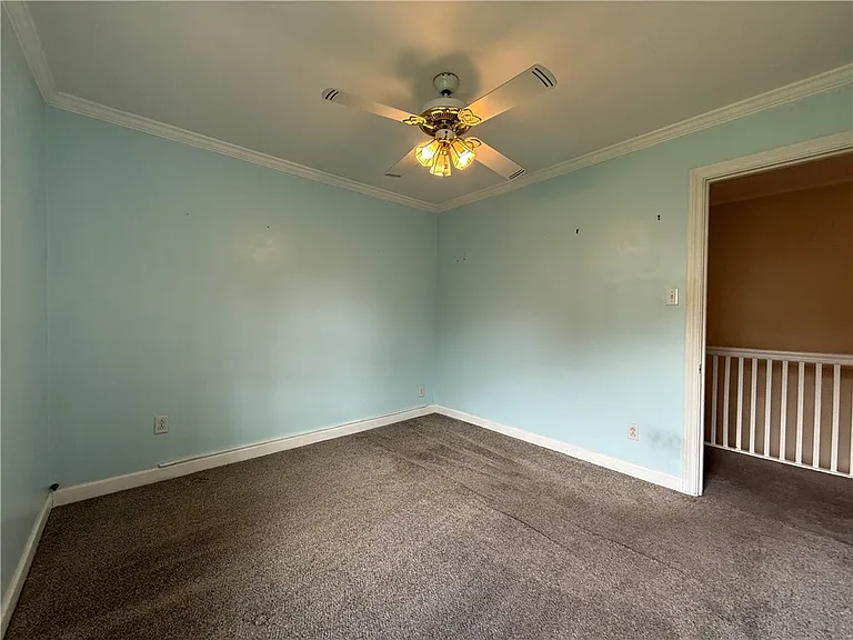 362 Questend Ave — Photo 17