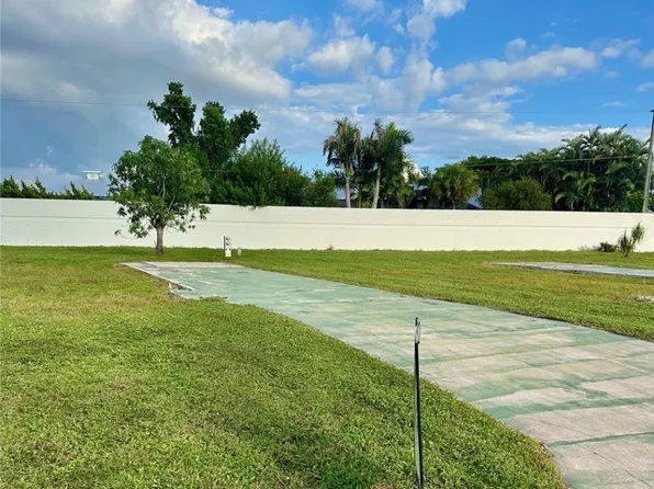 60 Poplar Pl, Fort Myers, FL 33908