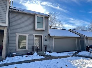 97 SW Pepper Tree Ln, Topeka, KS 66611
