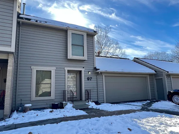 97 SW Pepper Tree Ln, Topeka, KS 66611