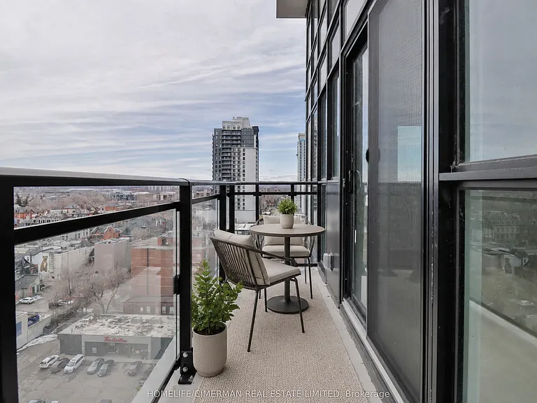 206 King St W #Penthouse 1 — Photo 31
