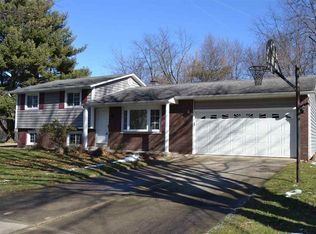 56936 Pinecrest Dr, Elkhart, IN 46516