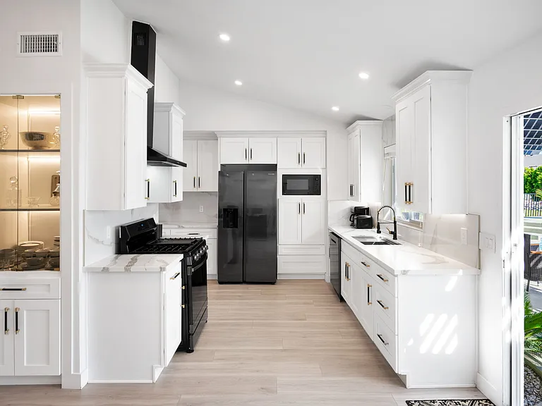 2380 N Leonard Rd — Photo 17