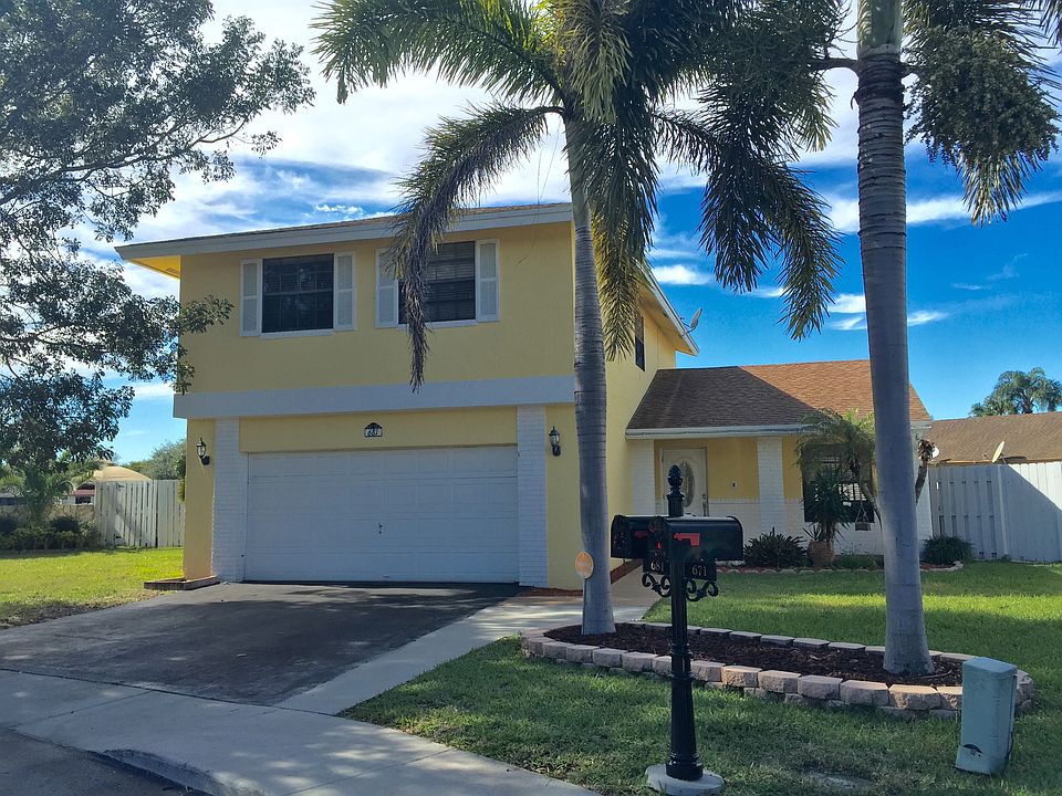 1st image of 681 Green River Ln