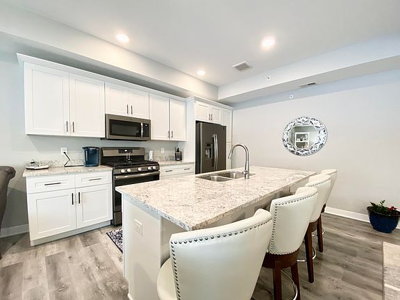 5th image of 3519 Crystal River St SW #110