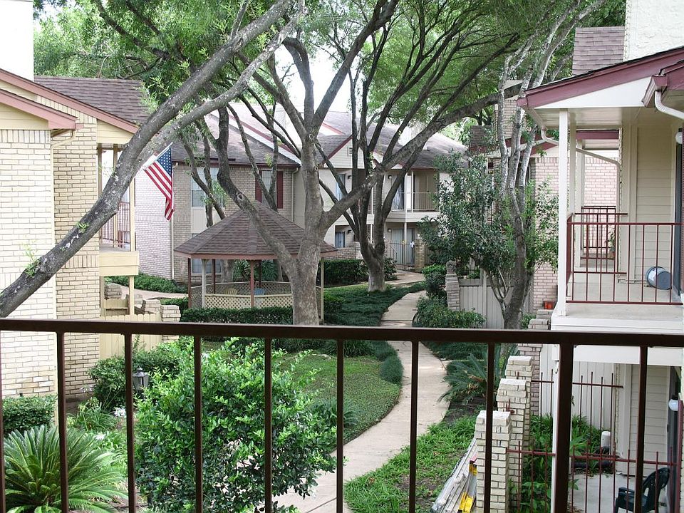 1st image of 2120 El Paseo St APT 1806