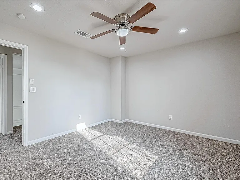 3102 Glenn Lakes Ln — Photo 36