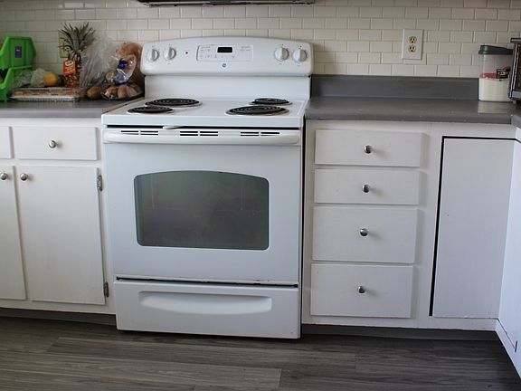 4th image of 5719 Blackley Ln