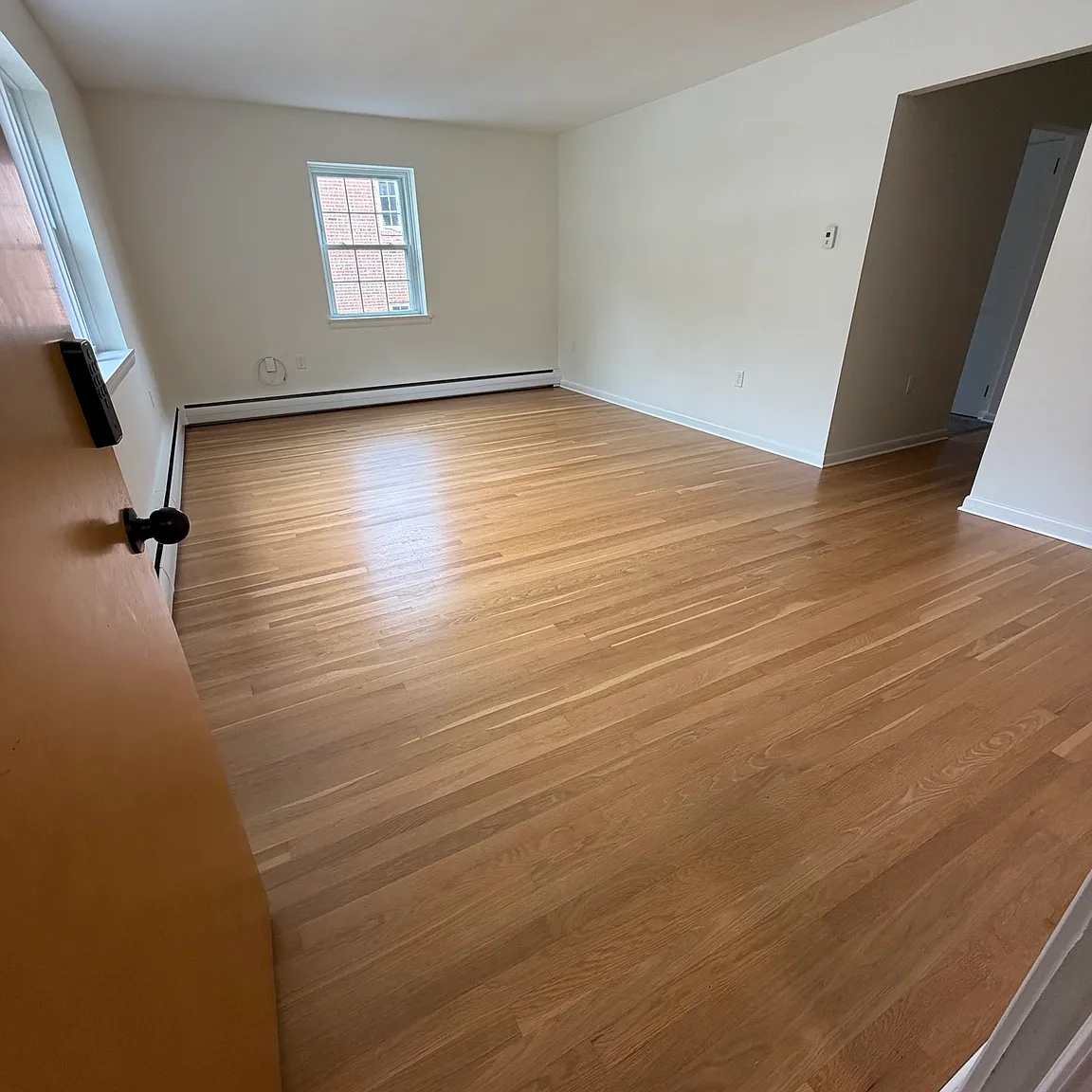 1044 Walnut St — Photo 1