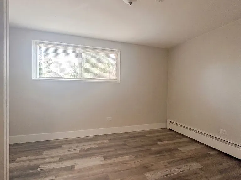 1475 Macon St — Photo 13