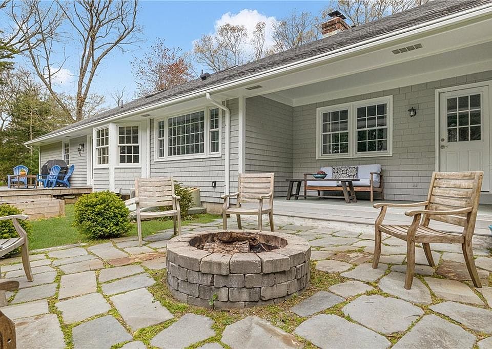 525 Potter Rd, North Kingstown, RI 02852 Zillow
