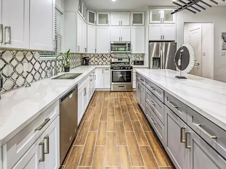 5215 Farmer St — Photo 12