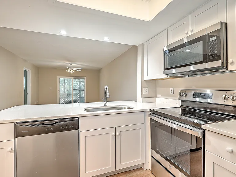 2162 Bees Ferry Rd #A — Photo 4