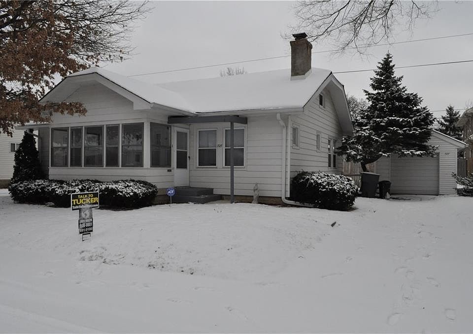 1st image of 727 N Carlyle Pl