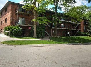4545 Cooper Ave APT 14, Lincoln, NE 68506