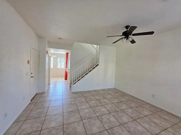 1886 E Don Carlos Ave #141 — Photo 7