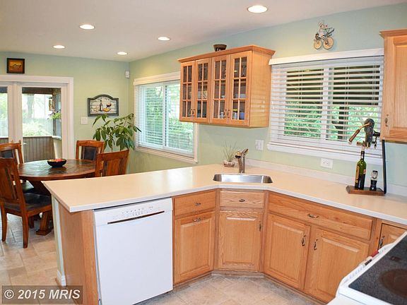 2nd image of 2529 Oakhampton Pl