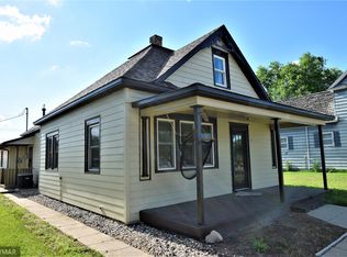 226 5th St S, Greenbush, MN 56726