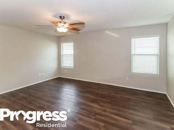 3rd image of 6113 Hornwood Dr