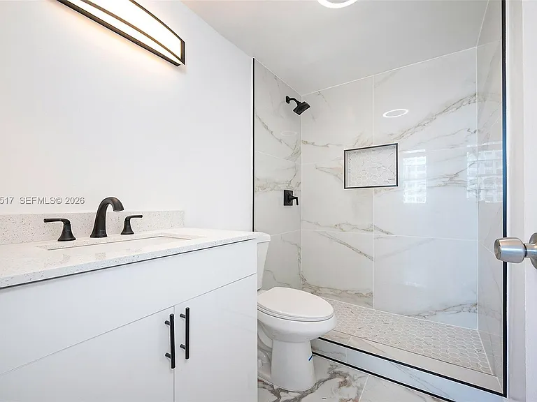 801 Brickell Bay Dr #1662 — Photo 10