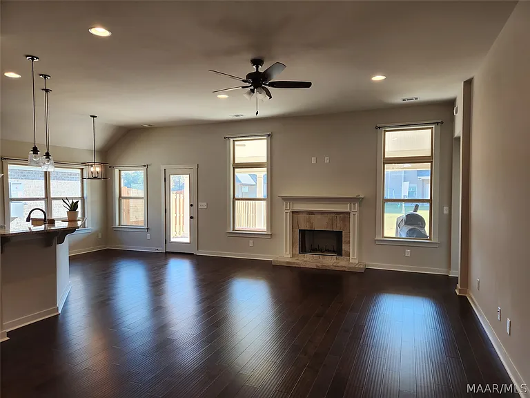 292 Hedgefield Dr — Photo 11