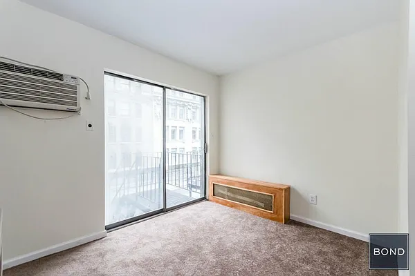 Rented by Bond New York | media 30