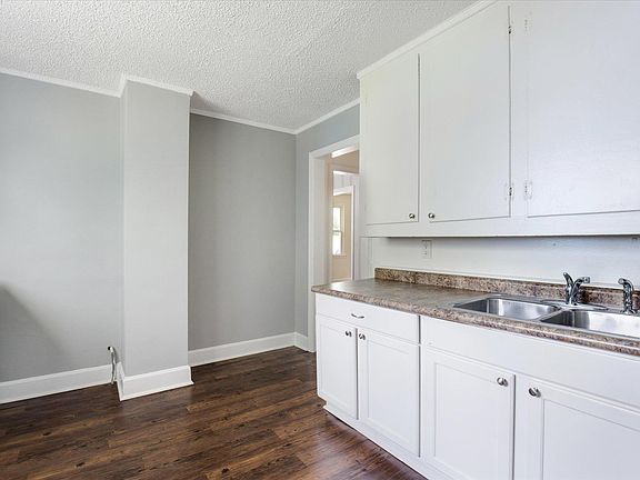 5th image of 107 Prospect Ave