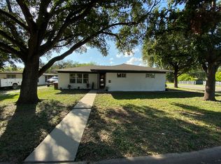 1021 W Henrietta Ave, Kingsville, TX 78363