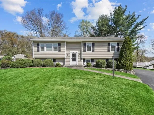 52 Vineland Road, Mahopac, NY 10541
