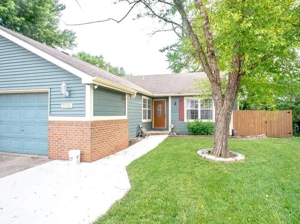 3723 Elizabeth Ct, Lawrence, KS 66049