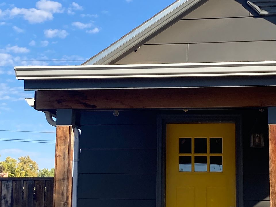 1st image of 301 4th St