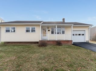 63 Louise Dr, Manville Boro, NJ 08835