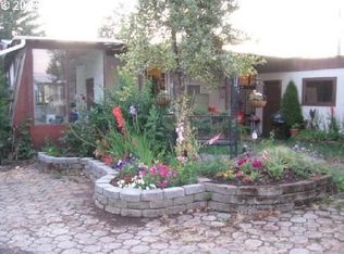 38225 Place Rd, Fall creek, OR 97438