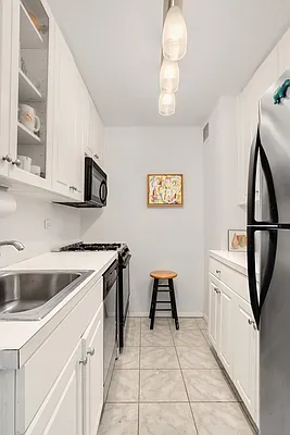 Rented by Halstead Real Estate | media 9