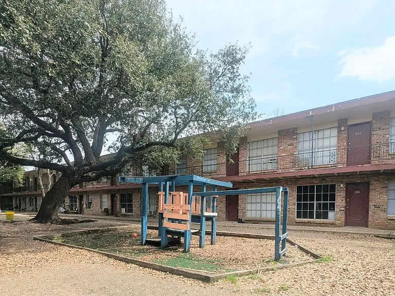 4609 Monarch St — Photo 42