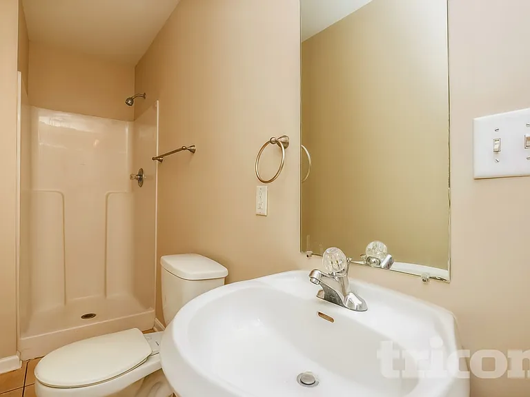605 Kaylins Ct — Photo 14