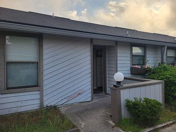 4th image of 1337 Delaware Pl Unit B