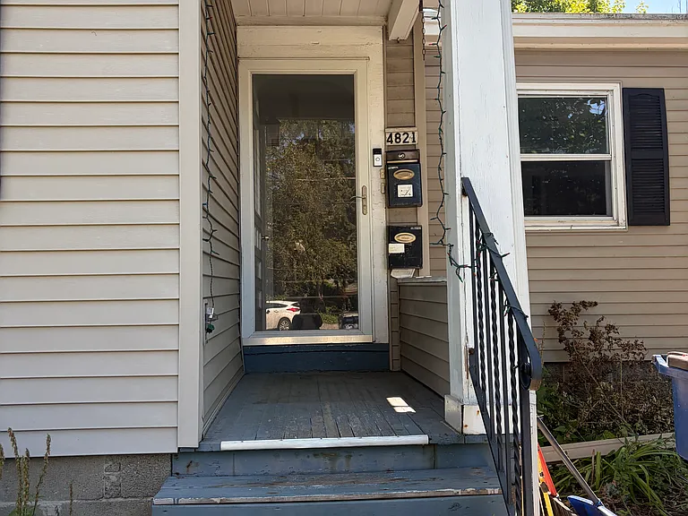 4821 Harlem Rd — Photo 2