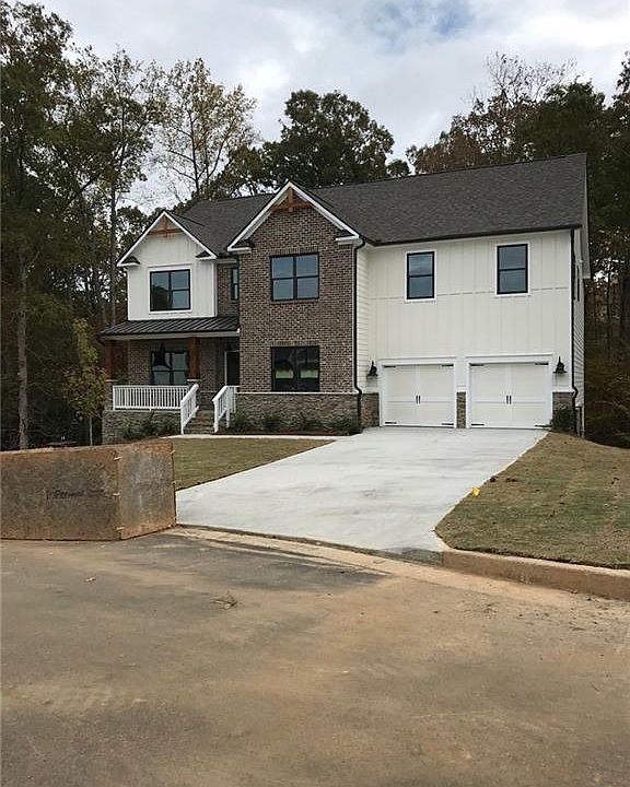 1st image of 19 Plantation Dr