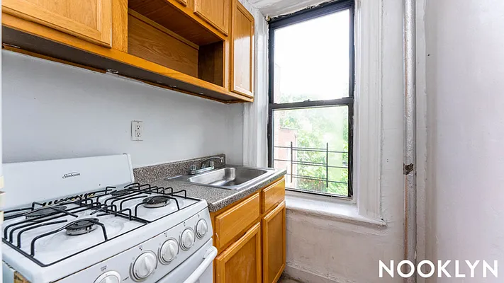 Rented by Nooklyn NYC LLC | media 2