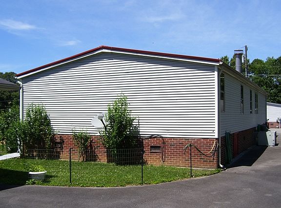 4th image of 16630 Ketron Ln