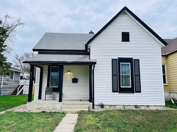 216 Howard St, Shelbyville, IN 46176