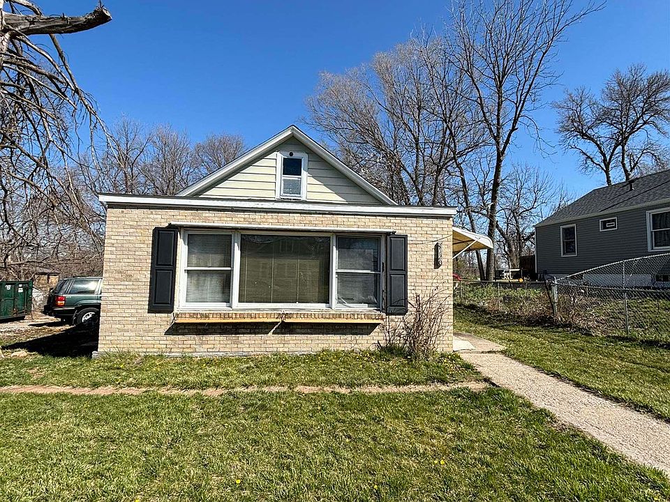 2nd image of 3720 Saratoga St