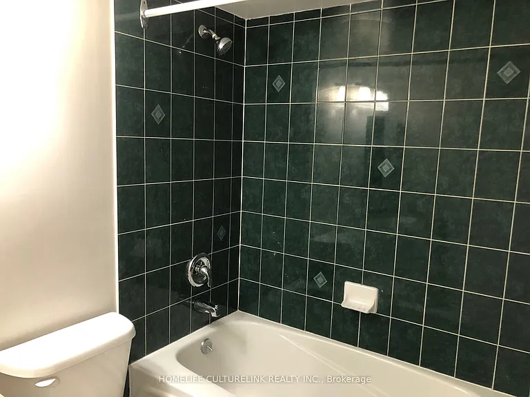 889 Bay St #801 — Photo 12