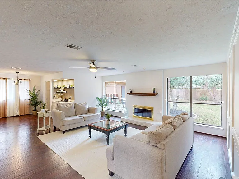 3819 Brook Shadow Dr — Photo 7