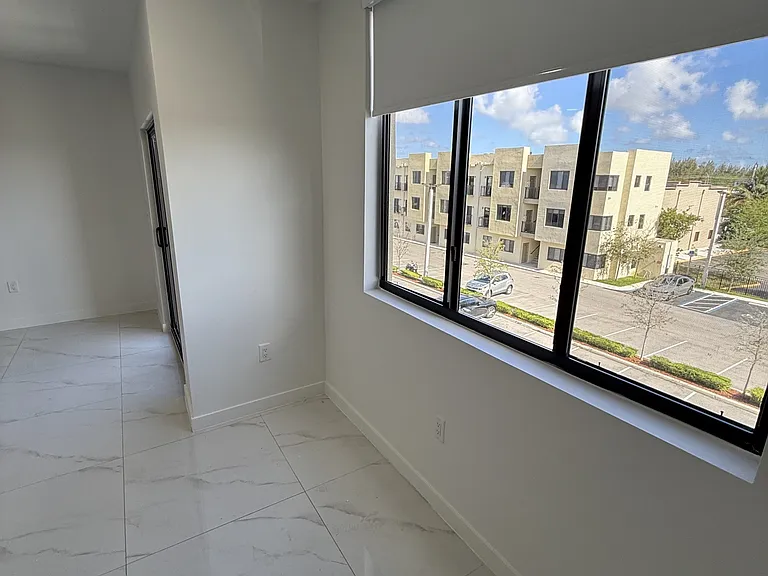 7596 W 4th Ave #B — Photo 3