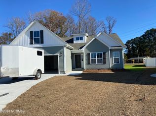201 Sequoia Dr, Greenville, NC 27858